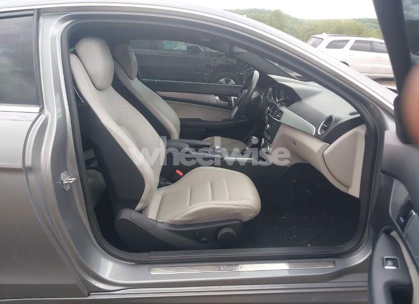 Photo 5 of 2012 Mercedes-benz C 250 (VIN WDDGJ4HB5CF745892)