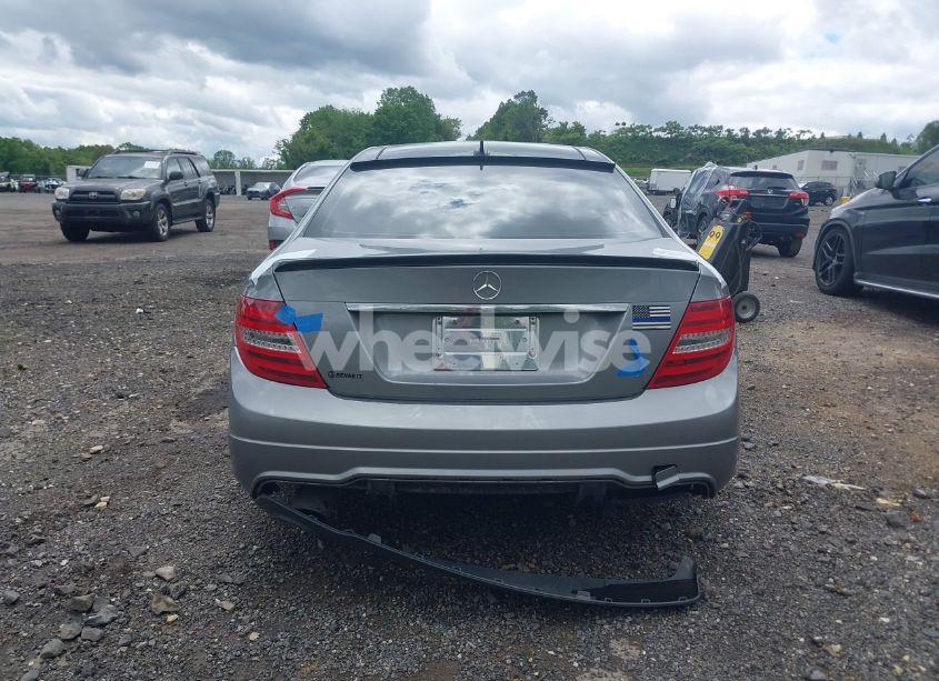 Photo 6 of 2012 Mercedes-benz C 250 (VIN WDDGJ4HB5CF745892)