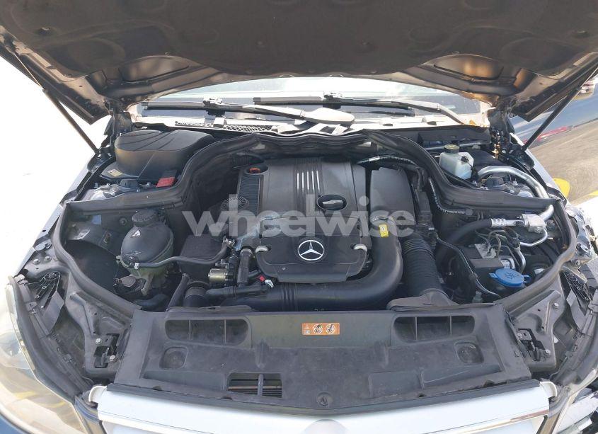 Photo 10 of 2013 Mercedes-benz C 250 (VIN WDDGJ4HB6DG067858)