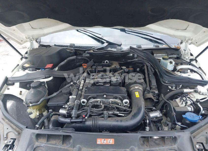 Photo 10 of 2014 Mercedes-benz C 250 (VIN WDDGJ4HB6EG184292)