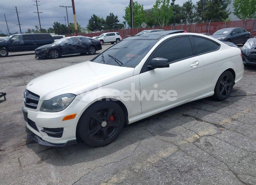 Photo 2 of 2014 Mercedes-benz C 250 (VIN WDDGJ4HB6EG184292)