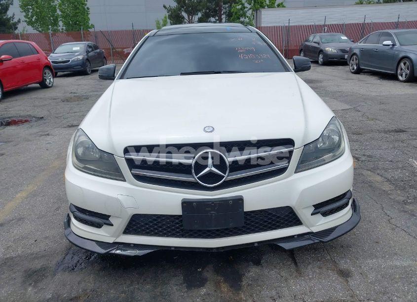 Photo 6 of 2014 Mercedes-benz C 250 (VIN WDDGJ4HB6EG184292)