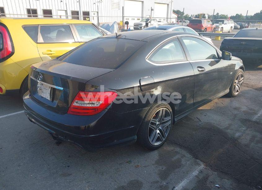Photo 4 of 2012 Mercedes-benz C 250 (VIN WDDGJ4HB7CF780885)