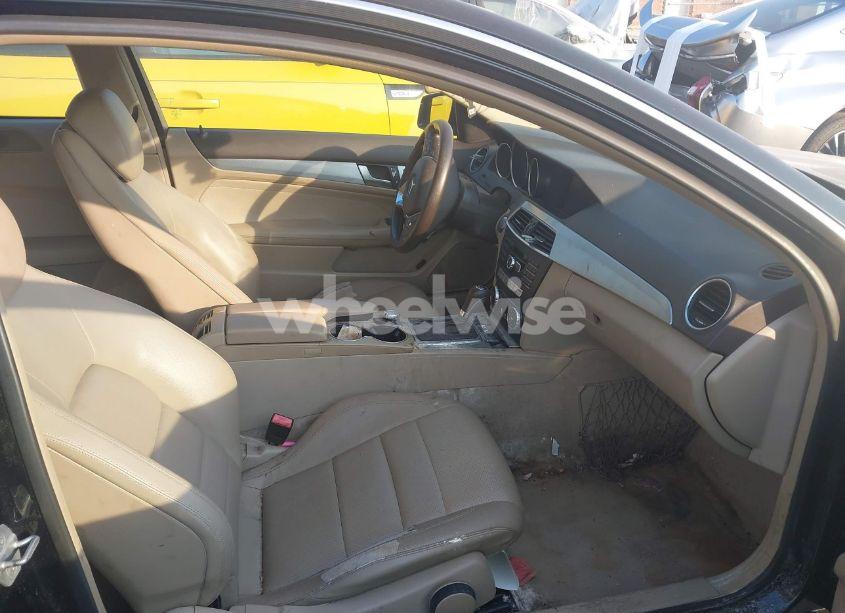 Photo 5 of 2012 Mercedes-benz C 250 (VIN WDDGJ4HB7CF780885)