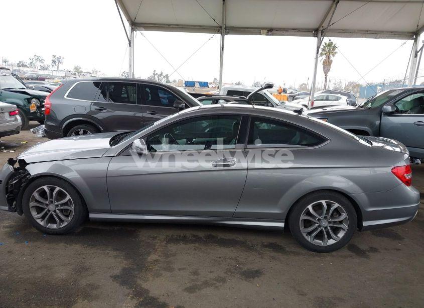 Photo 14 of 2013 Mercedes-benz C 250 (VIN WDDGJ4HB7DG068579)