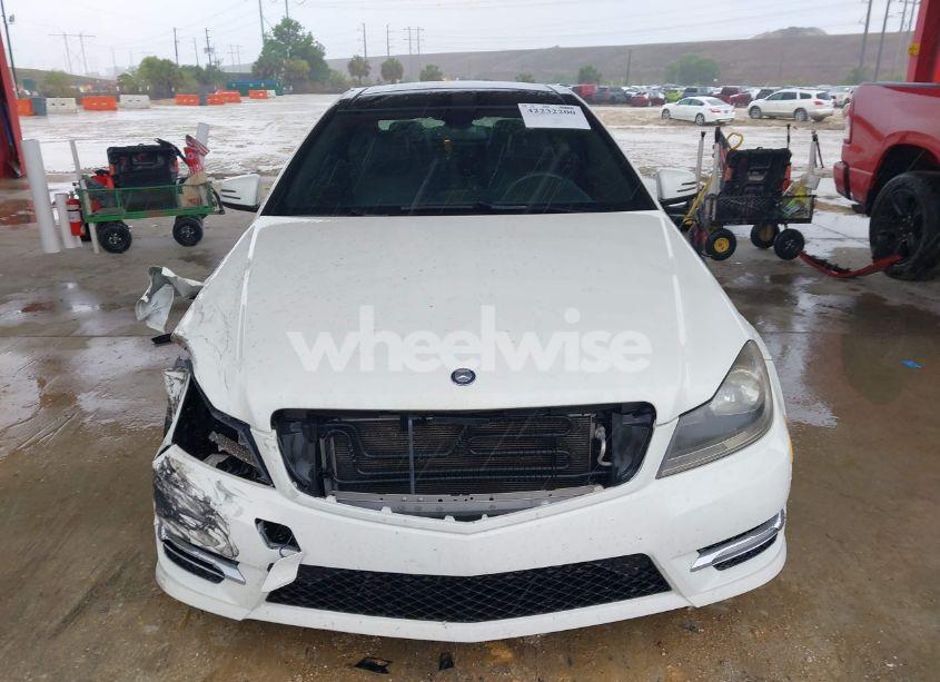 Photo 12 of 2012 Mercedes-benz C 250 (VIN WDDGJ4HB9CF750304)