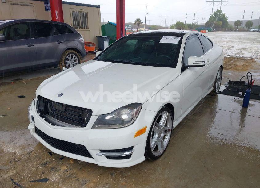 Photo 2 of 2012 Mercedes-benz C 250 (VIN WDDGJ4HB9CF750304)