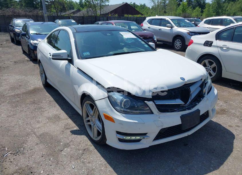 2013 Mercedes-benz C 350 SPORT 4MATIC (VIN WDDGJ8JB5DG089402) main photo