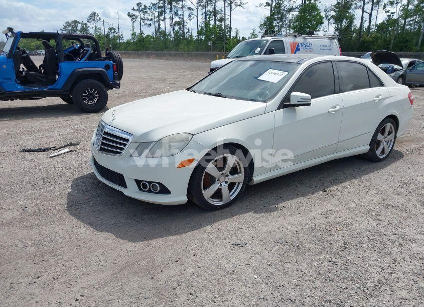 Photo 2 of 2010 Mercedes-benz E 350 (VIN WDDHF5GB0AA059847)