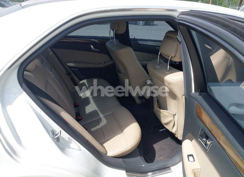 Photo 8 of 2010 Mercedes-benz E 350 (VIN WDDHF5GB0AA059847)