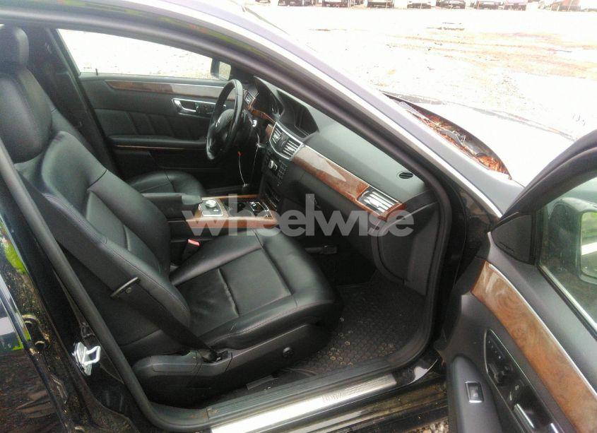 Photo 5 of 2011 Mercedes-benz E 350 (VIN WDDHF5GB1BA499805)