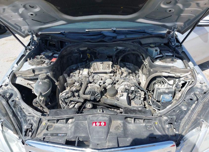 Photo 10 of 2010 Mercedes-benz E 350 (VIN WDDHF5GB3AA056229)
