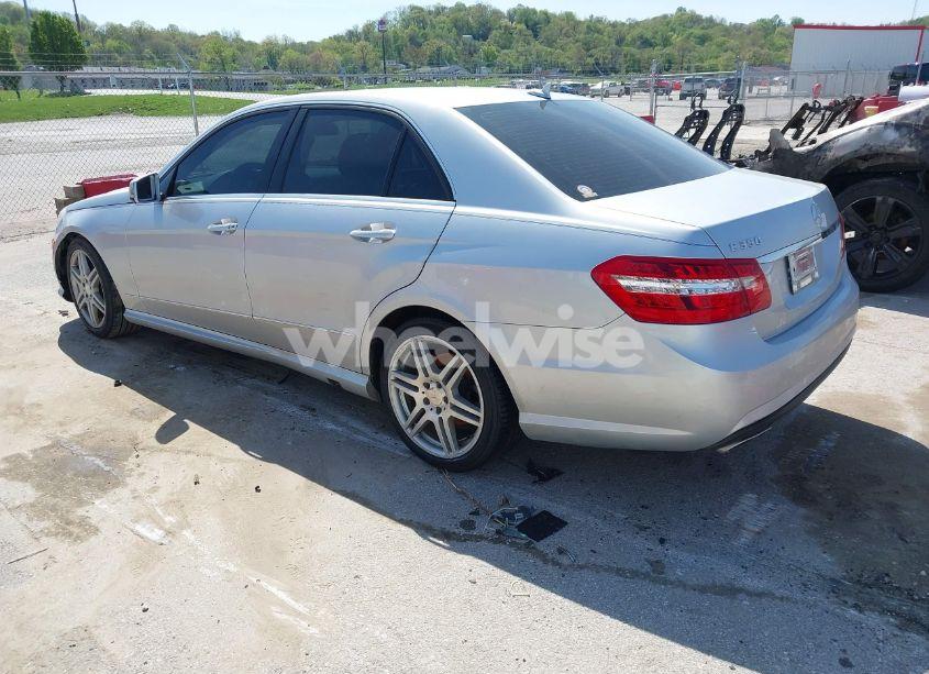 Photo 3 of 2010 Mercedes-benz E 350 (VIN WDDHF5GB3AA056229)