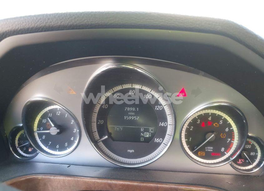 Photo 7 of 2010 Mercedes-benz E 350 (VIN WDDHF5GB3AA056229)