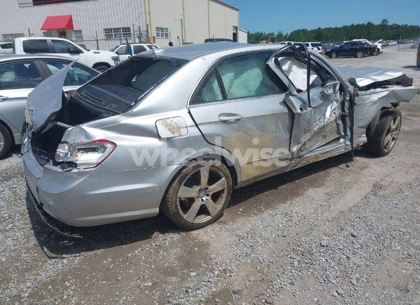 Photo 4 of 2011 Mercedes-benz E 350 (VIN WDDHF5GB4BA386656)