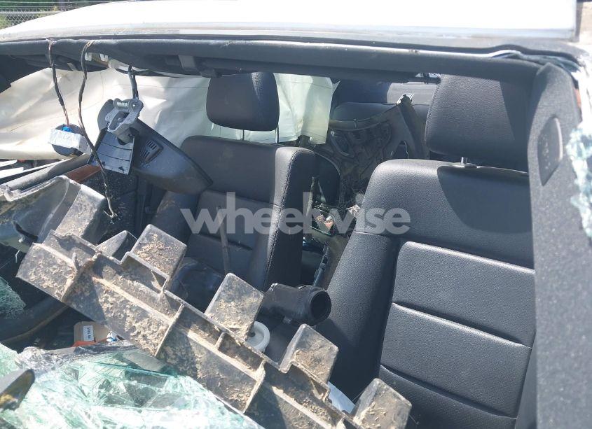 Photo 8 of 2011 Mercedes-benz E 350 (VIN WDDHF5GB4BA386656)