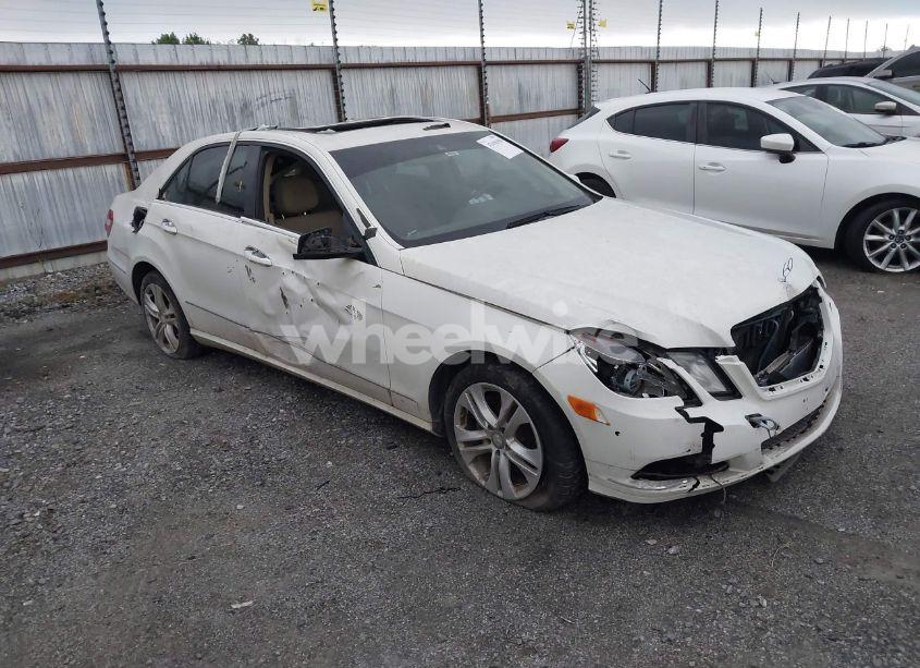 2010 Mercedes-benz E 350 (VIN WDDHF5GB5AA216174) main photo