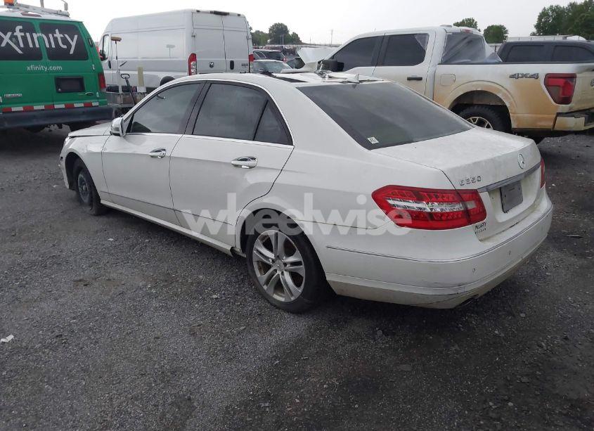 Photo 3 of 2010 Mercedes-benz E 350 (VIN WDDHF5GB5AA216174)