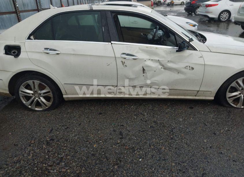 Photo 6 of 2010 Mercedes-benz E 350 (VIN WDDHF5GB5AA216174)