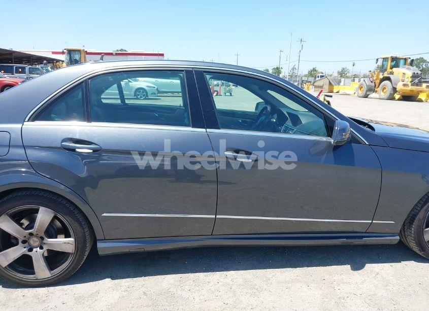 Photo 13 of 2010 Mercedes-benz E 350 (VIN WDDHF5GB6AA027842)