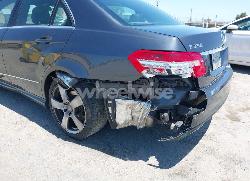 Photo 6 of 2010 Mercedes-benz E 350 (VIN WDDHF5GB6AA027842)