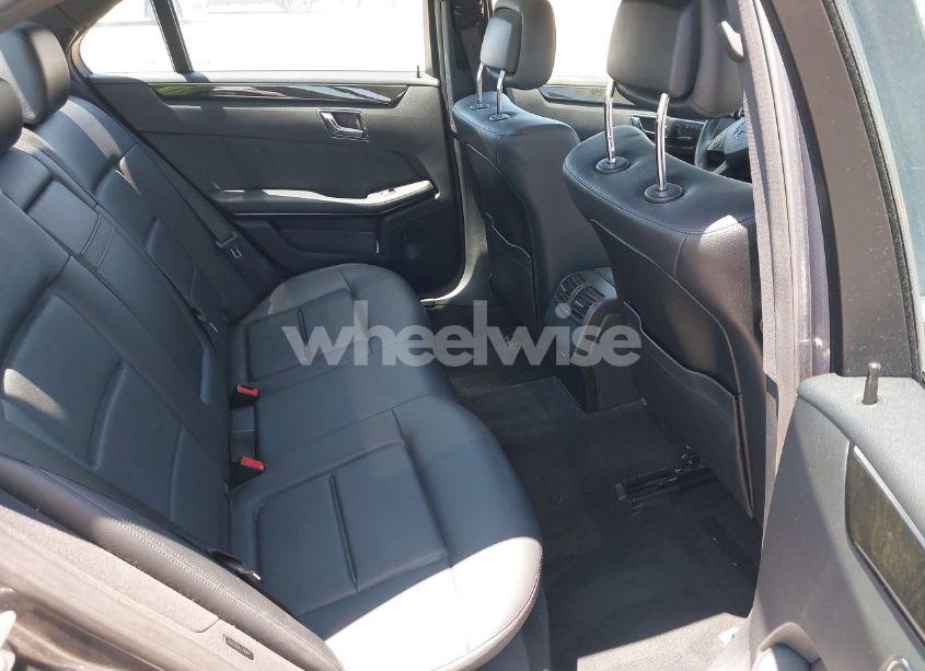 Photo 8 of 2010 Mercedes-benz E 350 (VIN WDDHF5GB6AA027842)