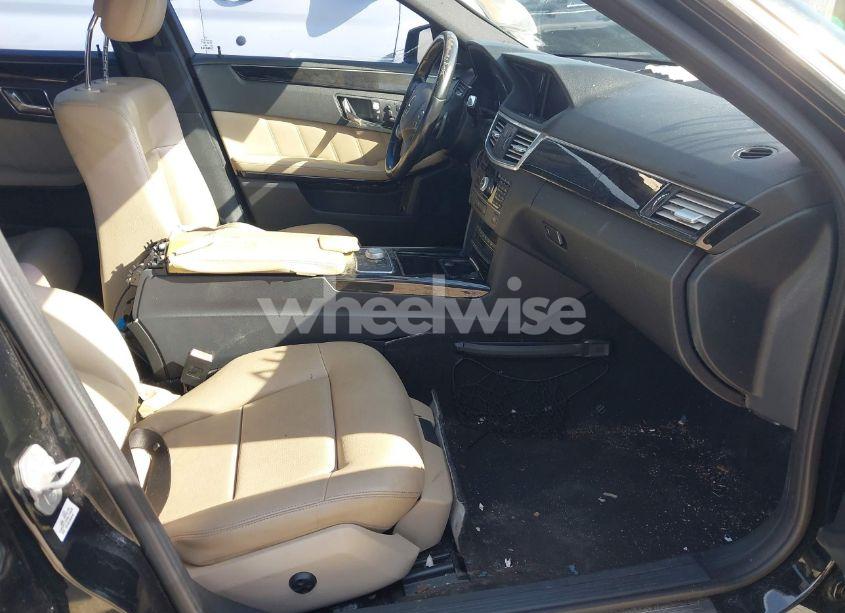 Photo 5 of 2011 Mercedes-benz E 350 (VIN WDDHF5GB6BA294481)