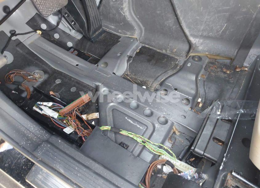 Photo 6 of 2011 Mercedes-benz E 350 (VIN WDDHF5GB6BA294481)