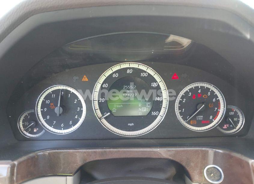 Photo 7 of 2010 Mercedes-benz E 350 (VIN WDDHF5GB9AA048636)