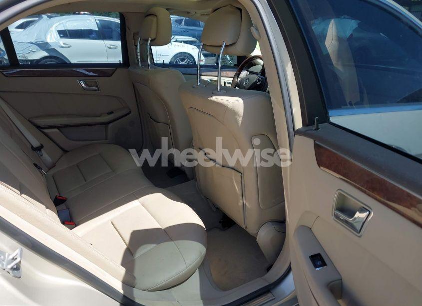 Photo 8 of 2010 Mercedes-benz E 350 (VIN WDDHF5GB9AA048636)