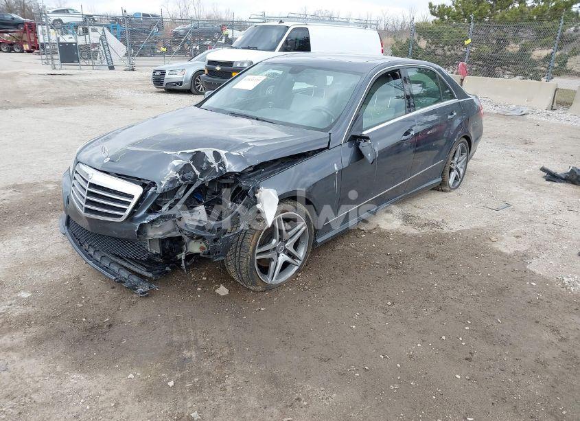 Photo 2 of 2010 Mercedes-benz E 350 (VIN WDDHF5GB9AA135999)