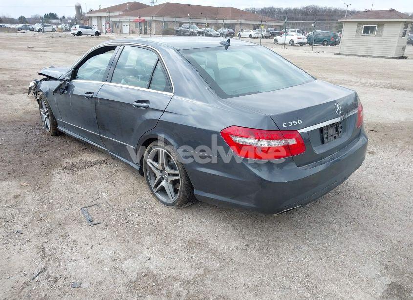 Photo 3 of 2010 Mercedes-benz E 350 (VIN WDDHF5GB9AA135999)