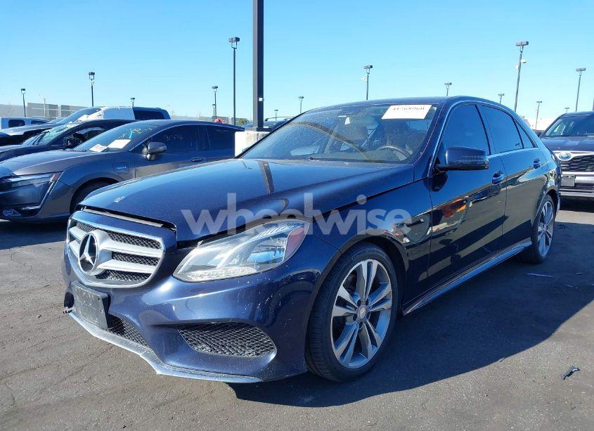 Photo 2 of 2014 Mercedes-benz E 350 (VIN WDDHF5KB0EA814346)