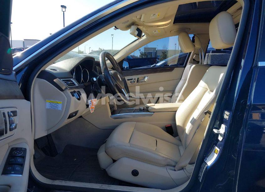 Photo 5 of 2014 Mercedes-benz E 350 (VIN WDDHF5KB0EA814346)