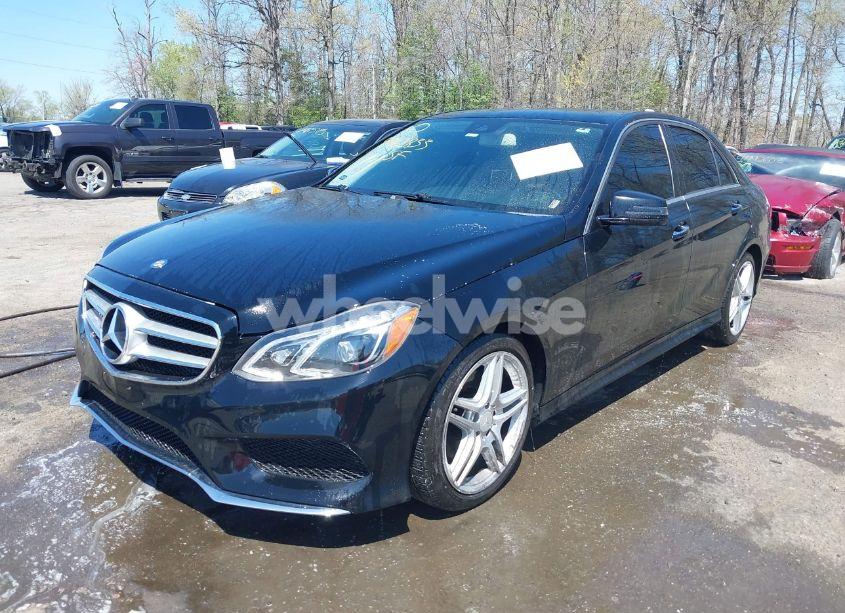 Photo 2 of 2014 Mercedes-benz E 350 (VIN WDDHF5KB0EA894960)
