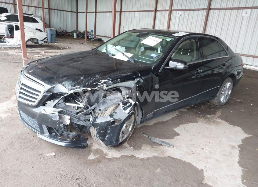 Photo 2 of 2013 Mercedes-benz E 350 (VIN WDDHF5KB1DA742801)