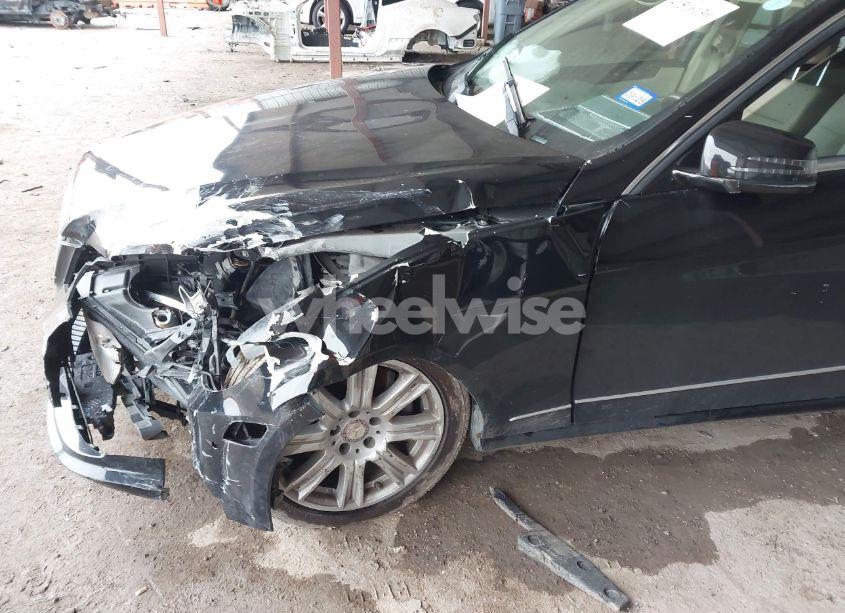 Photo 6 of 2013 Mercedes-benz E 350 (VIN WDDHF5KB1DA742801)