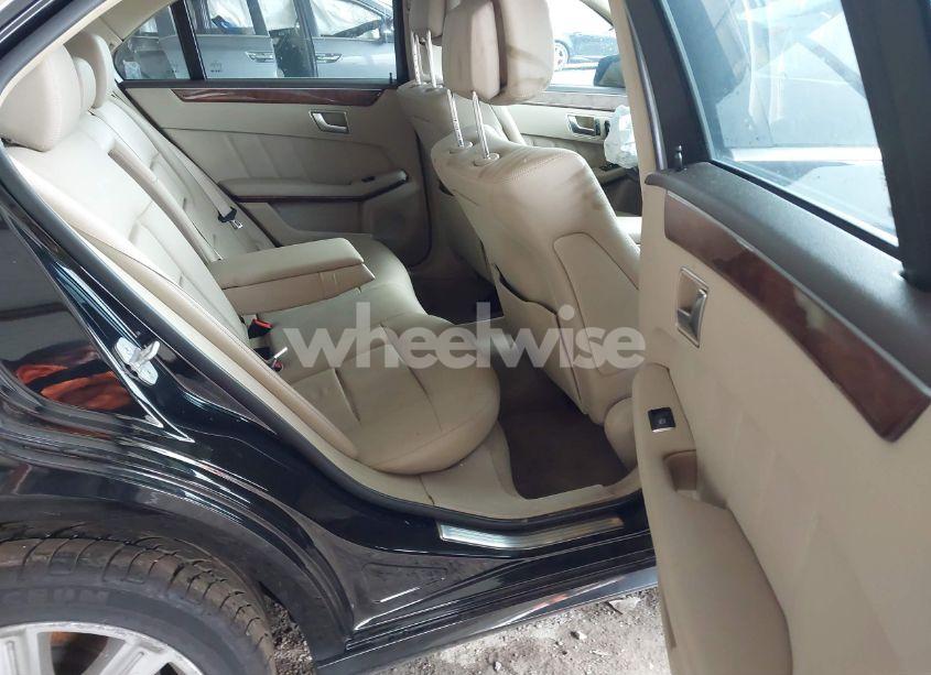 Photo 8 of 2013 Mercedes-benz E 350 (VIN WDDHF5KB1DA742801)