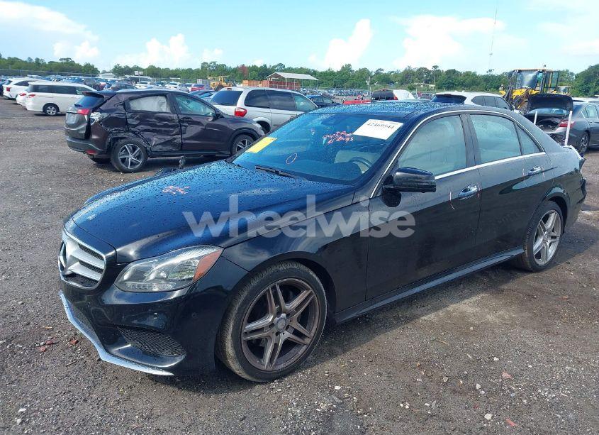 Photo 2 of 2014 Mercedes-benz E 350 (VIN WDDHF5KB1EB062800)