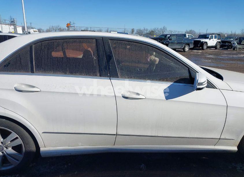 Photo 13 of 2013 Mercedes-benz E 350 (VIN WDDHF5KB2DA740006)