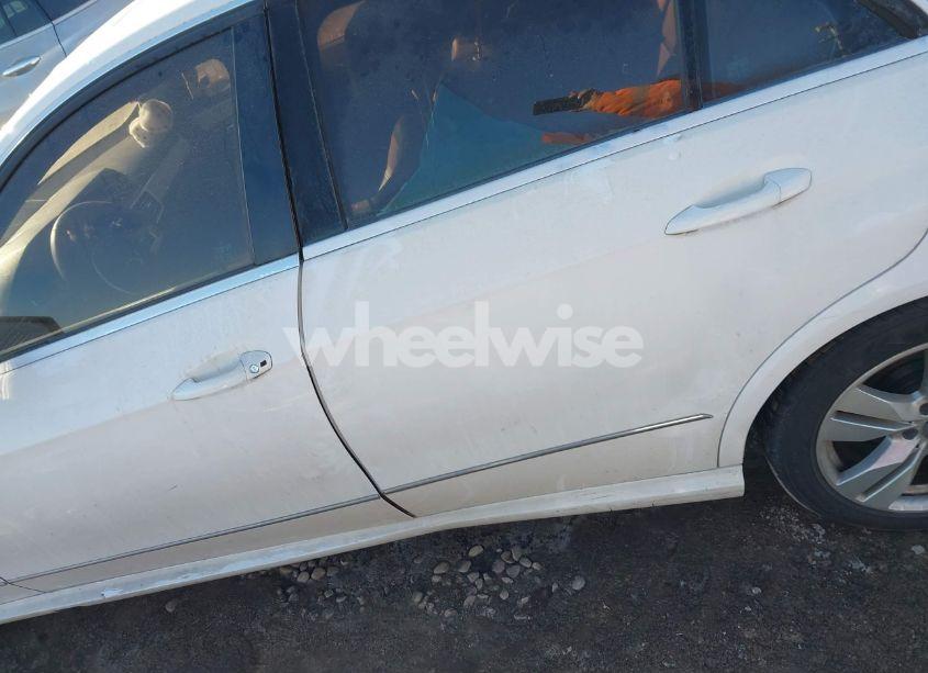 Photo 14 of 2013 Mercedes-benz E 350 (VIN WDDHF5KB2DA740006)