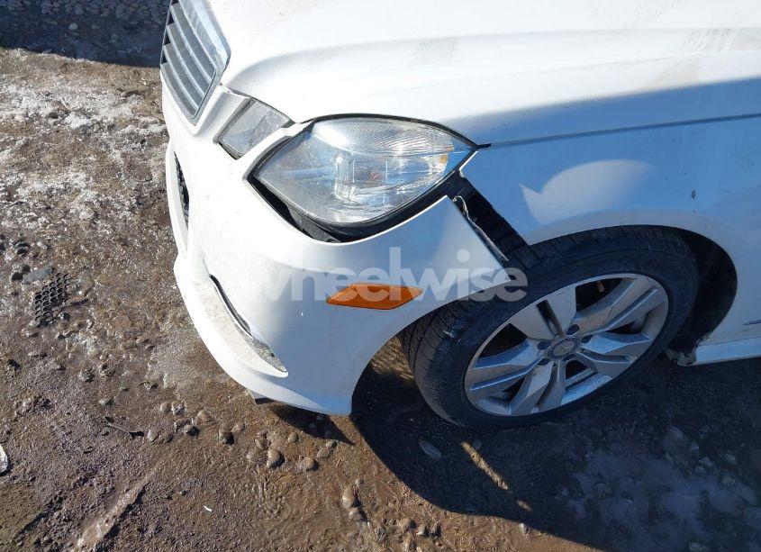 Photo 6 of 2013 Mercedes-benz E 350 (VIN WDDHF5KB2DA740006)