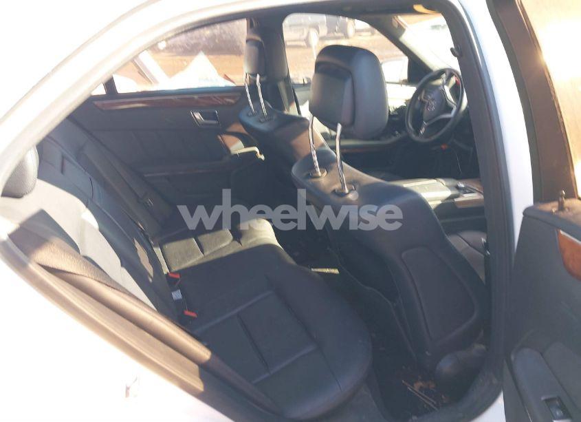 Photo 8 of 2013 Mercedes-benz E 350 (VIN WDDHF5KB2DA740006)