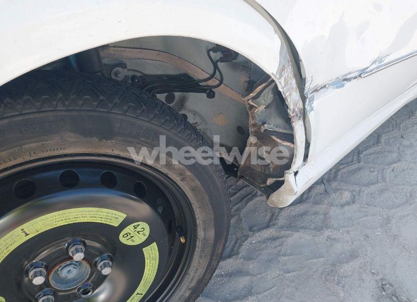 Photo 17 of 2013 Mercedes-benz E 350 (VIN WDDHF5KB3DA664800)