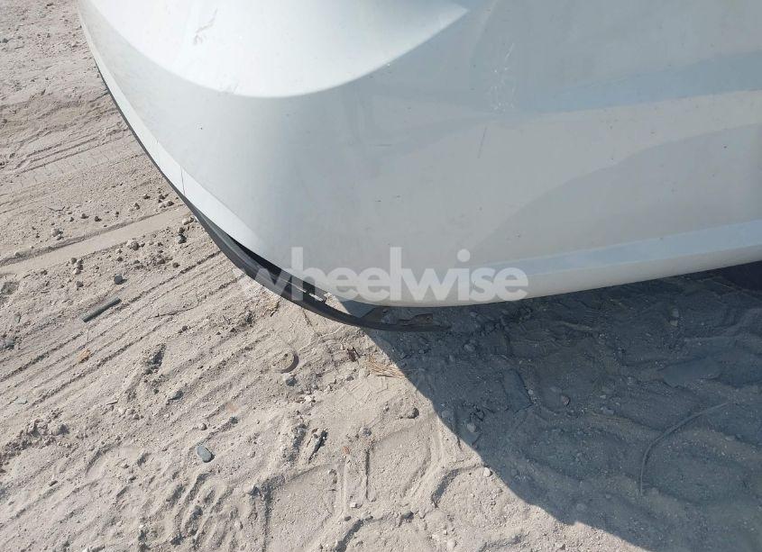 Photo 19 of 2013 Mercedes-benz E 350 (VIN WDDHF5KB3DA664800)