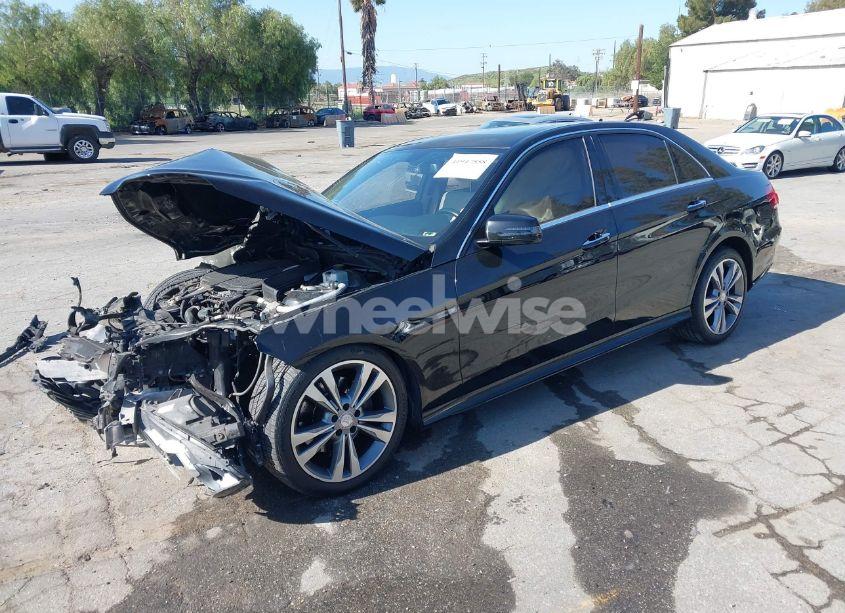 Photo 2 of 2014 Mercedes-benz E 350 (VIN WDDHF5KB3EB021391)