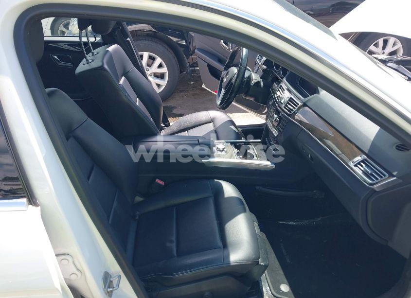Photo 5 of 2014 Mercedes-benz E 350 E 350 LUXURY (VIN WDDHF5KB5EA986890)