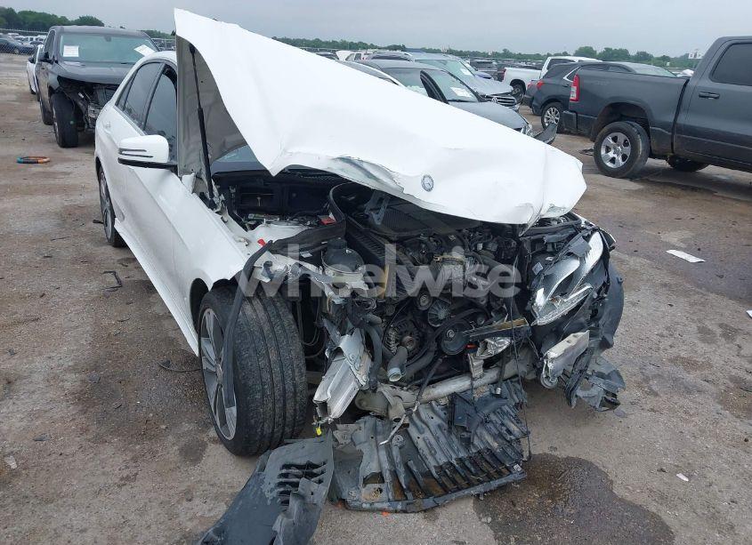 2014 Mercedes-benz E 350 (VIN WDDHF5KB6EA901328) main photo