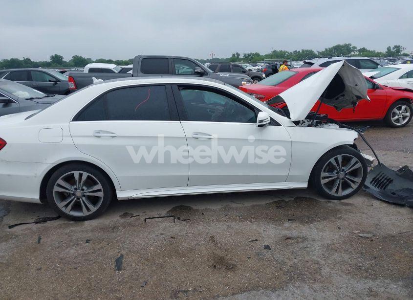 Photo 13 of 2014 Mercedes-benz E 350 (VIN WDDHF5KB6EA901328)