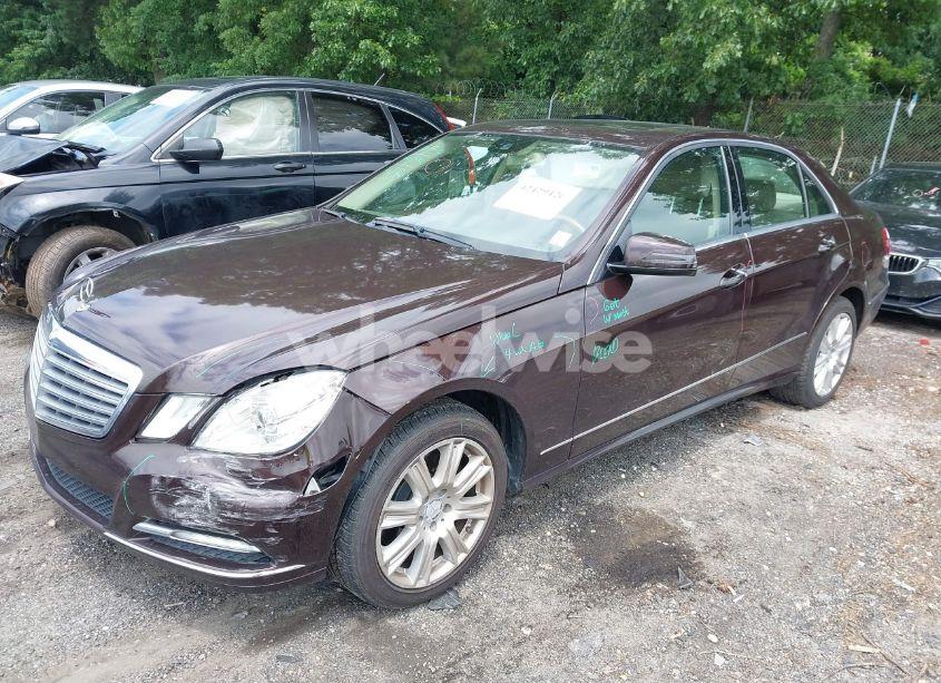 Photo 2 of 2013 Mercedes-benz E 350 (VIN WDDHF5KB7DA663228)